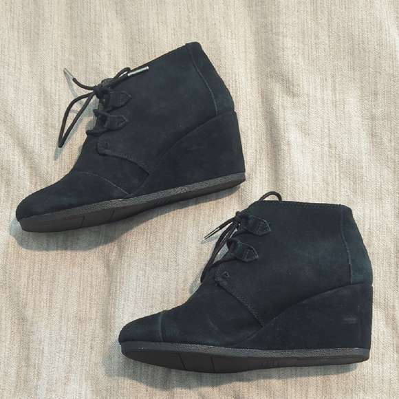 TOMS Black Suede Kala Ankle Booties - Picture 1 of 5